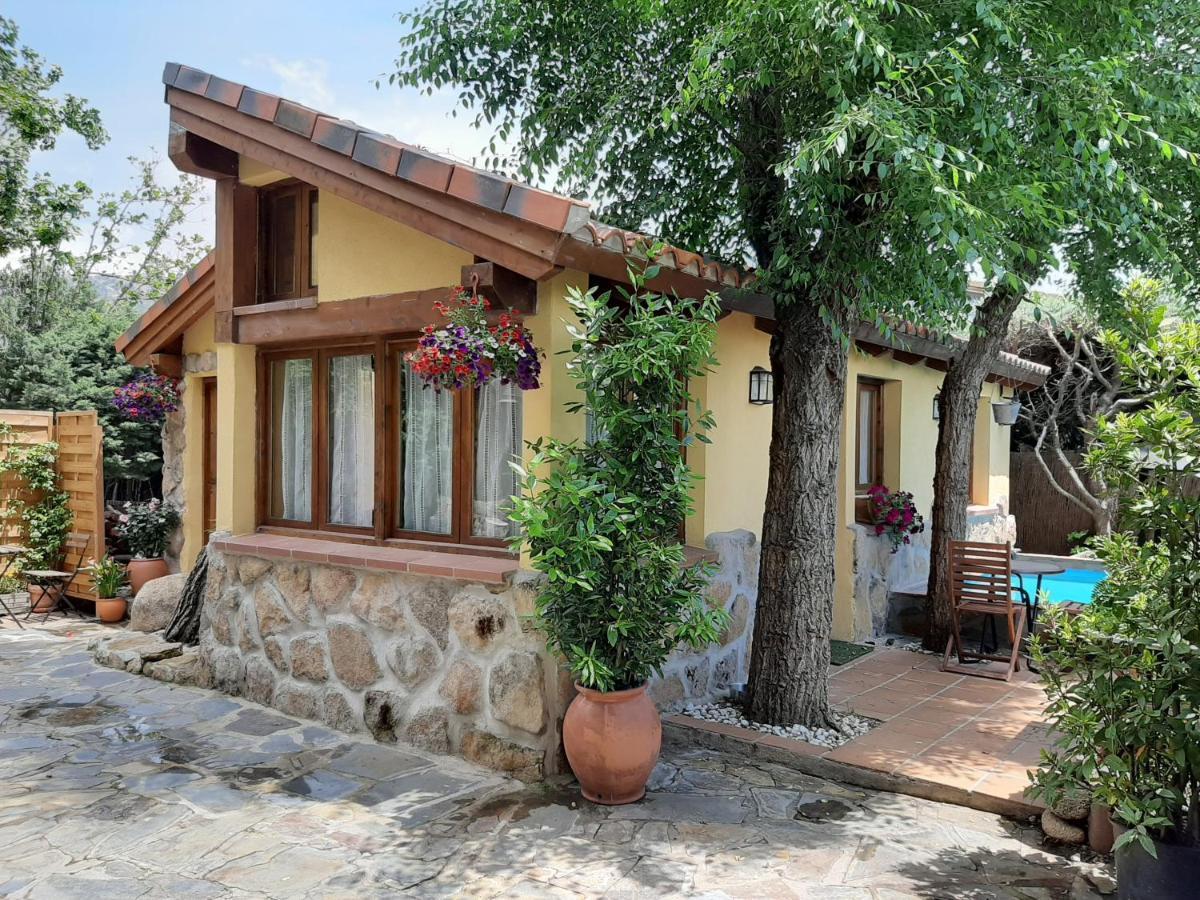 Acogedora Casa Rural En La Sierra De Madrid Mataelpino Kültér fotó